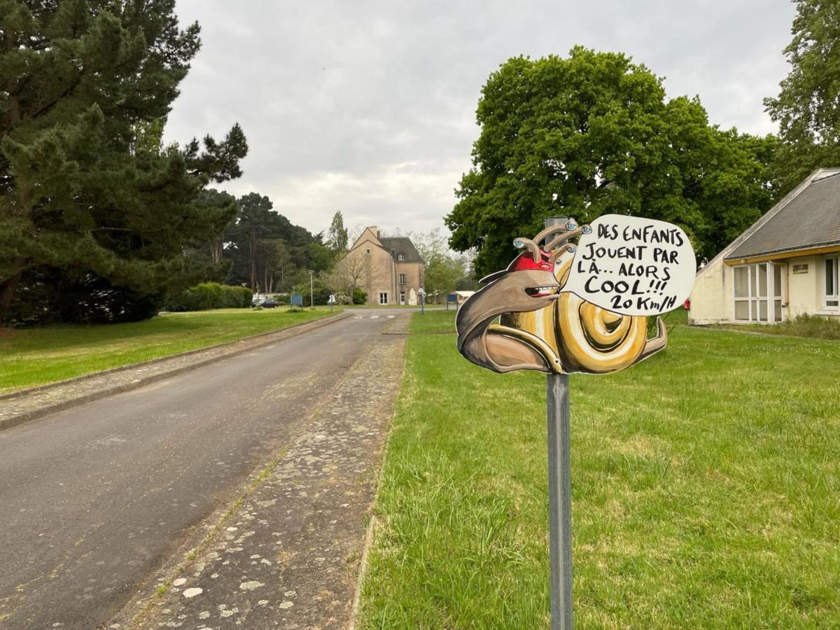Village Vacances Chateau De Treambert Mesquer Exterior foto