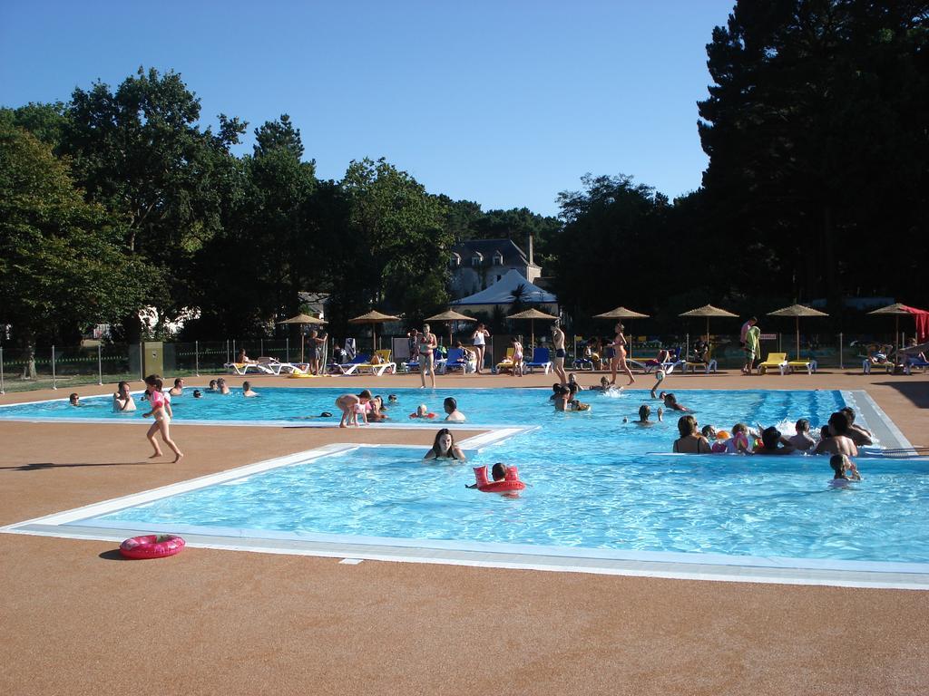 Village Vacances Chateau De Treambert Mesquer Exterior foto
